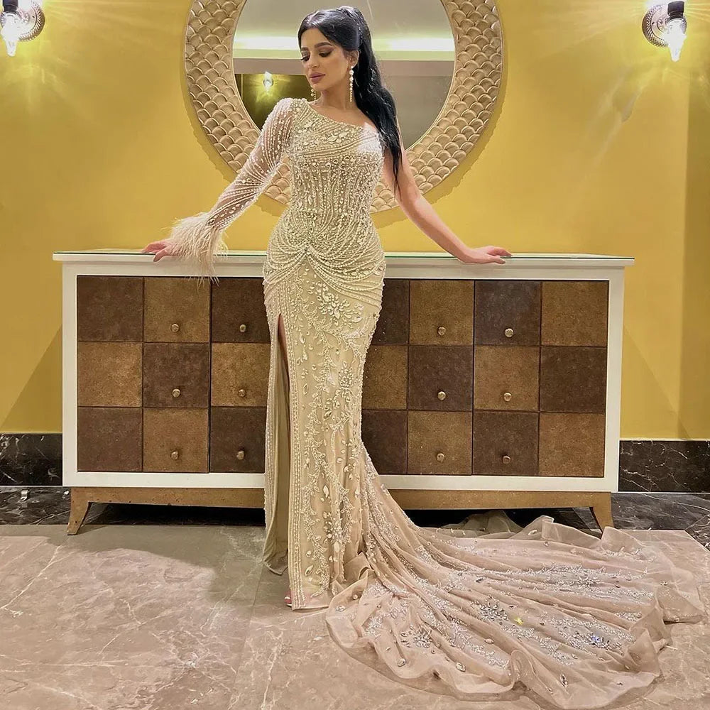 Overstock Serene Hill Dubai Nude One Shoulder Luxury Beaded Feathers Split Mermaid Evening Dresses Gowns for Women Party Gown LA72353