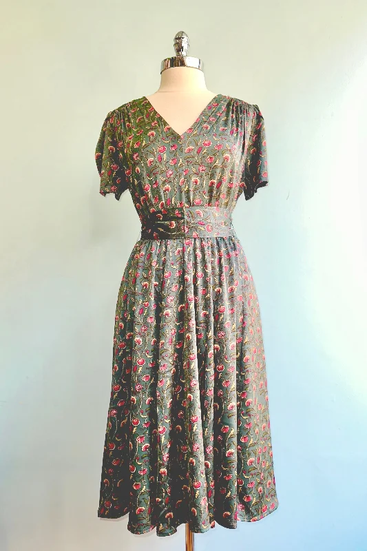 Great Bargains Art Nouveau Green and Pink Puff Sleeve Dress